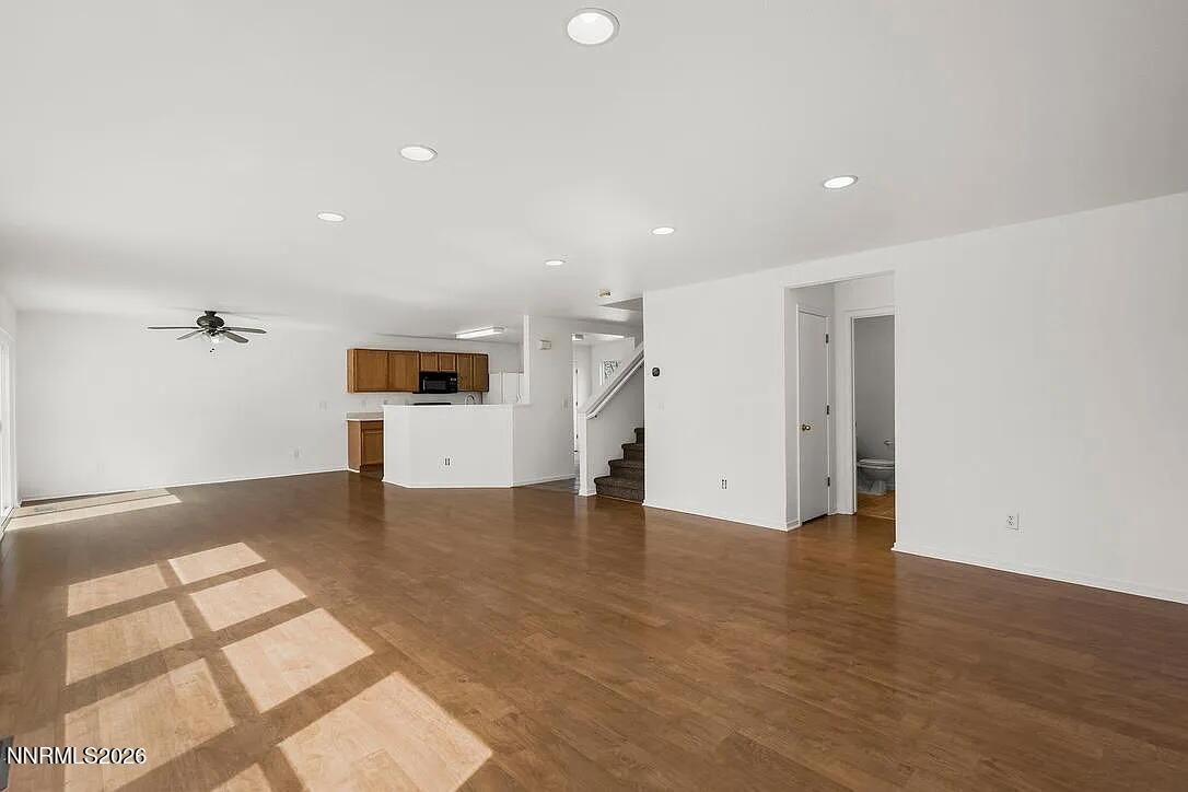 Image 3: Living/Dining