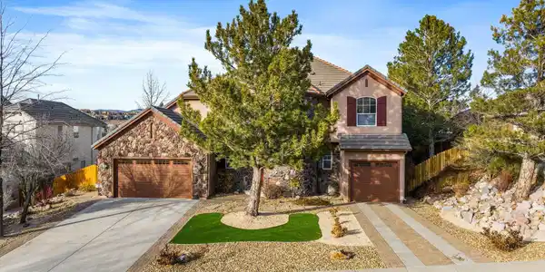 2573 Rampart Terrace