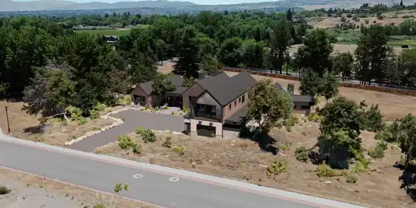 6320 Falabella Court