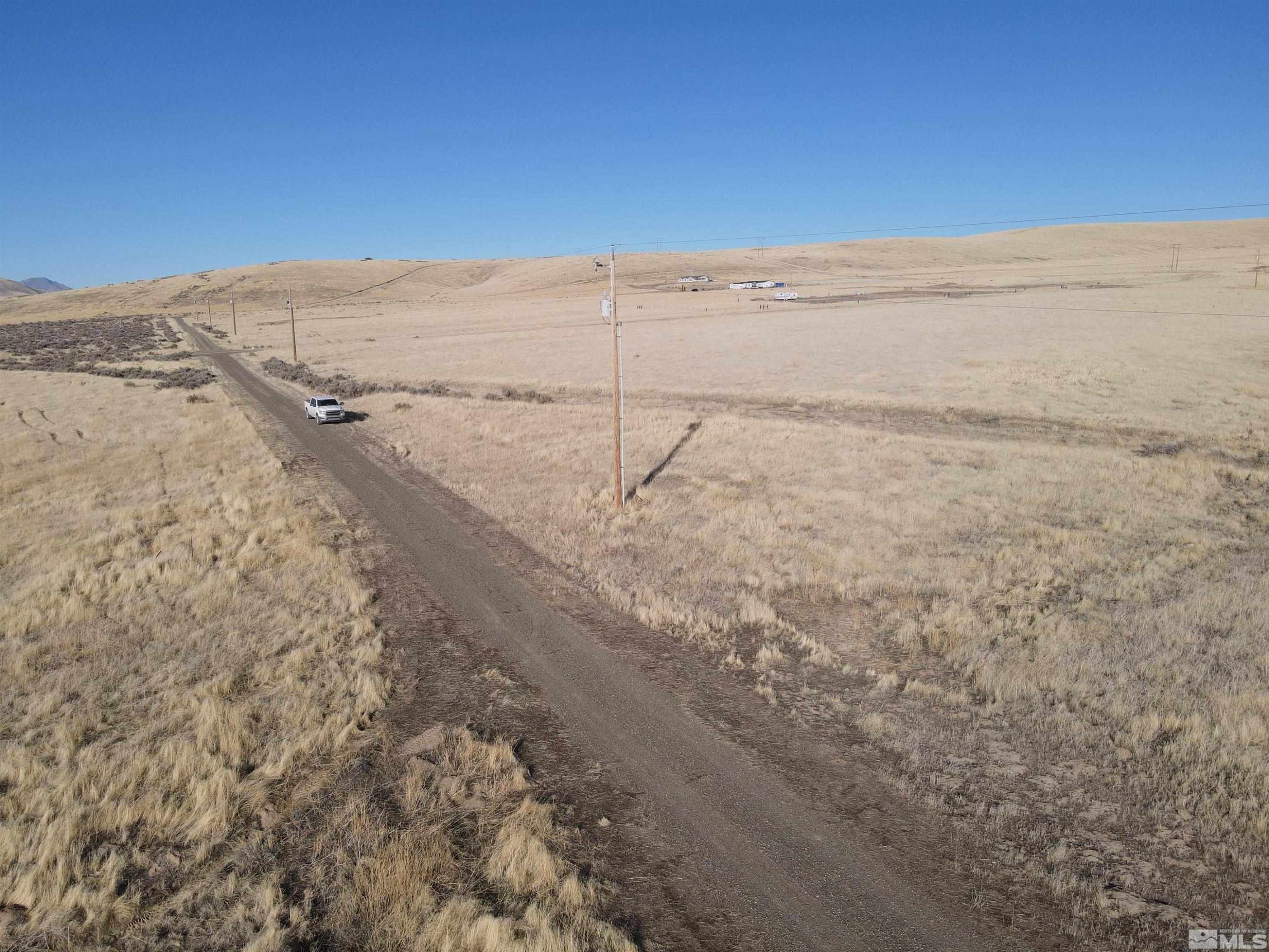 Image 4: Photo 1