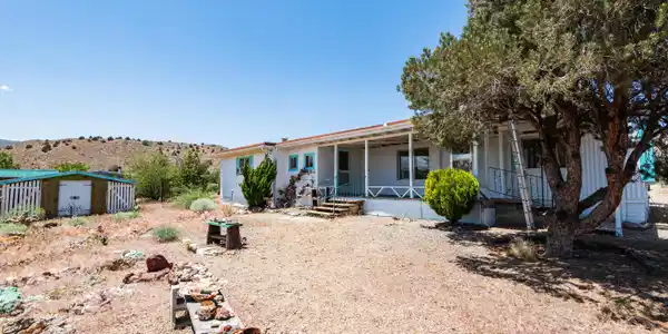 3821 Pebble Road