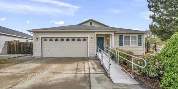 2900 Crown Canyon Court