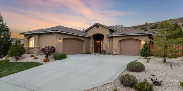 2295 Roanoke Trail