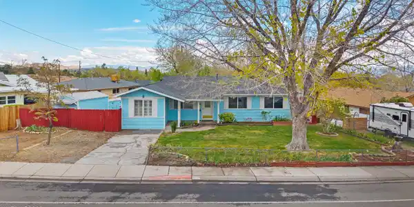 3655 W 7th Street
