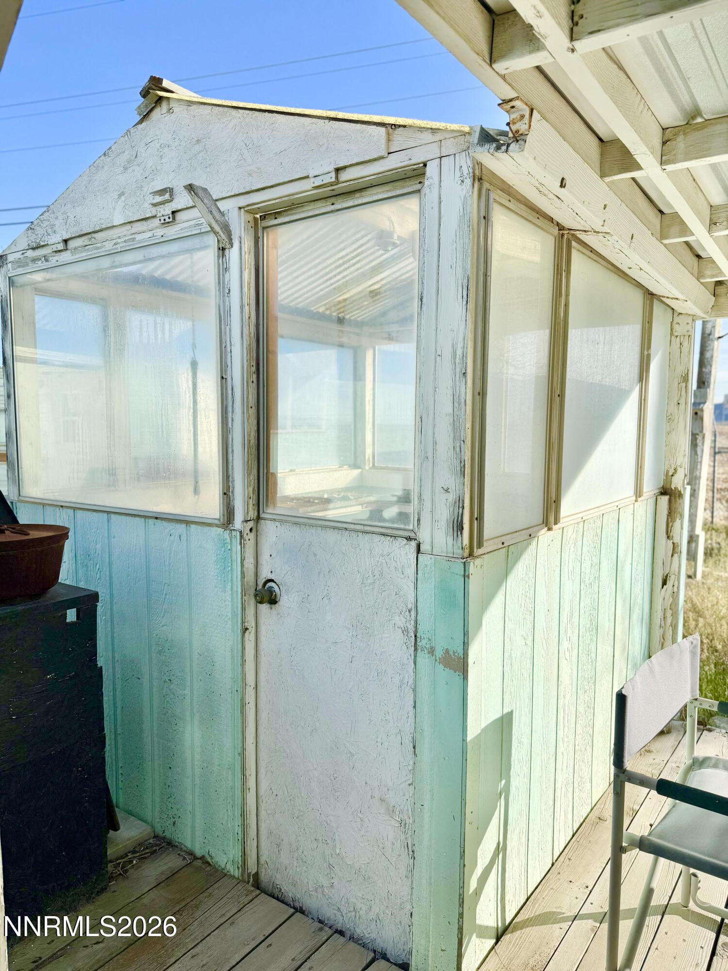 Image 3: 1178 Gold Creek Green house