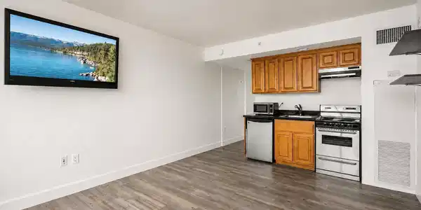 Image 4: 14-web-or-mls-450-north-arlington-ave