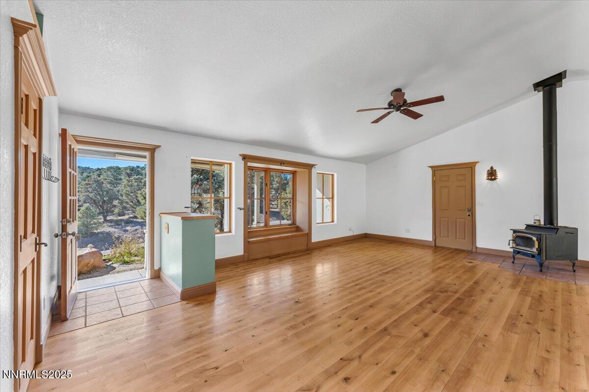 Image 4: 15-21410 Sazarac Rd Reno NV 89521 (15 of