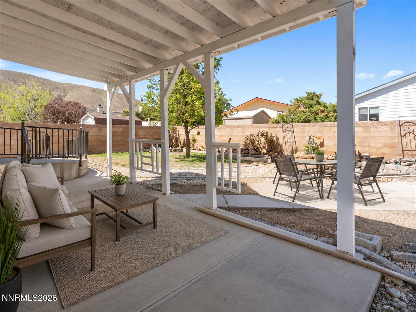 Image 4: backyard 3