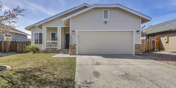 770 W Golden Valley Road
