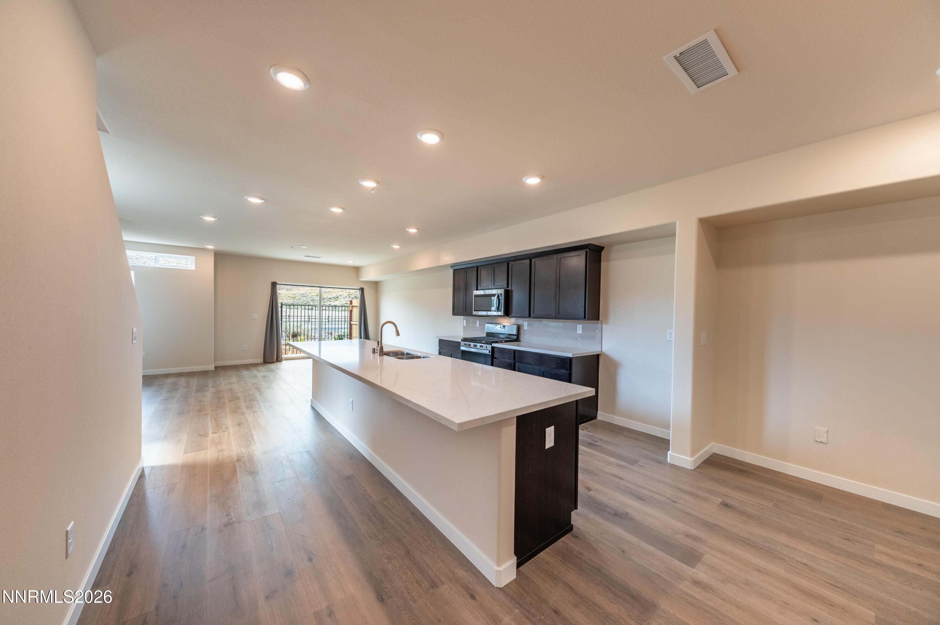 Image 2: Kitchen