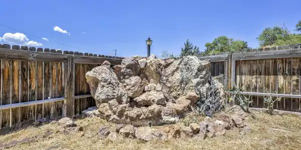 Image 3: 9-web-or-mls-1330-clifford-dr