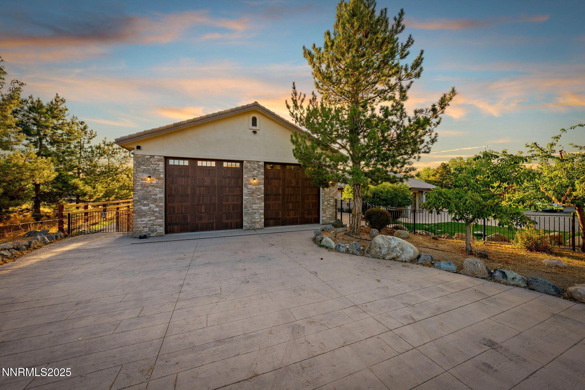 Image 4: 56-web-or-mls-DS203562