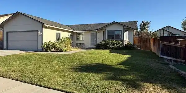 997 Ridgeview Drive