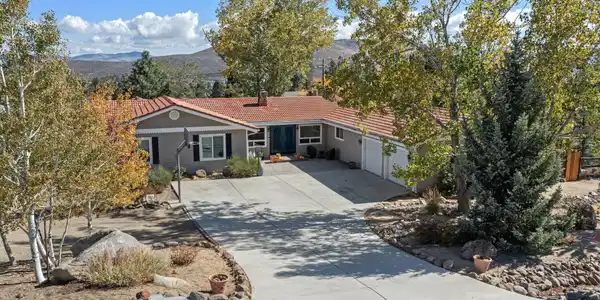 5595 Goldenrod Drive