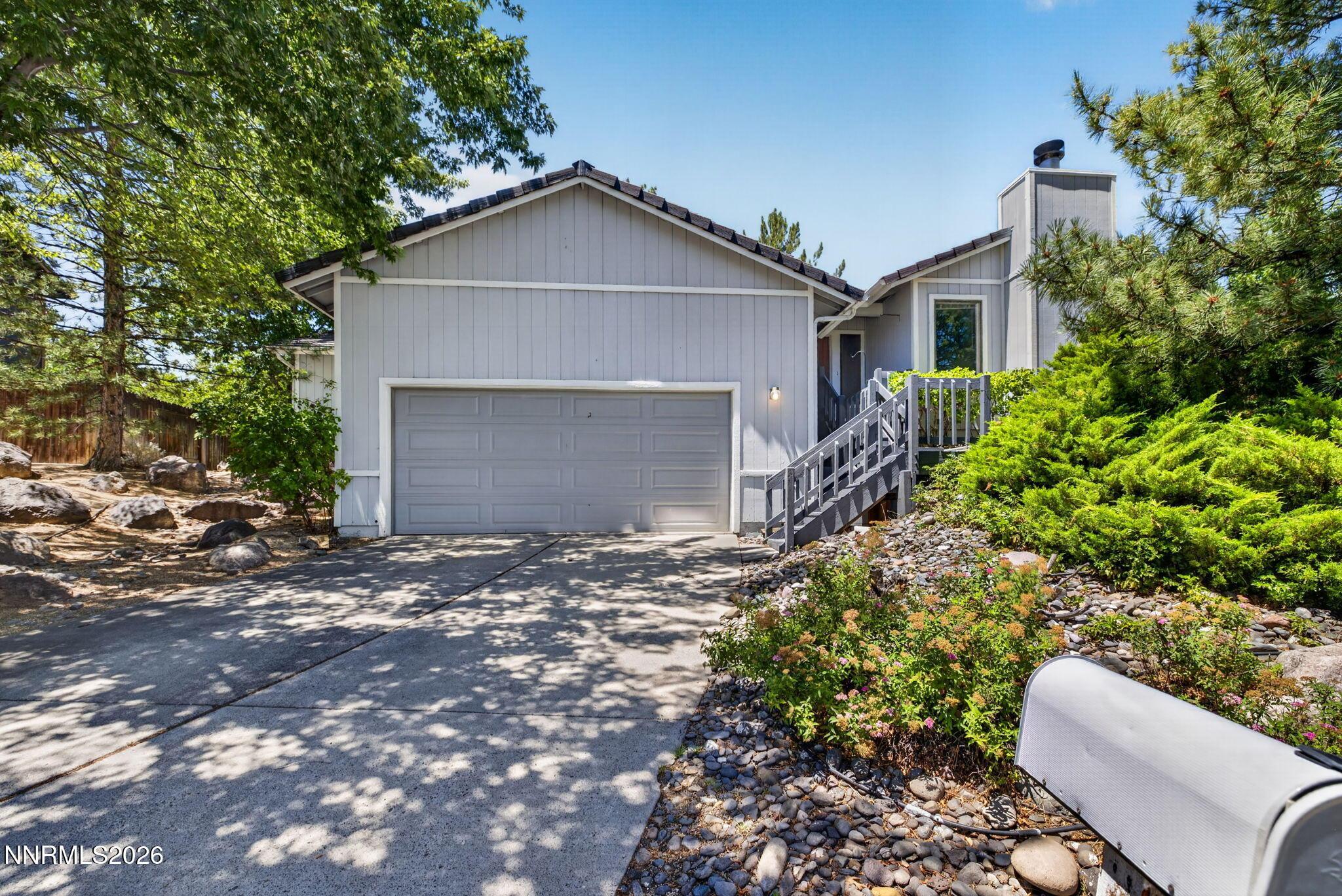 Image 1: 3-web-or-mls-2601 Chaparral-2