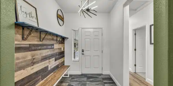 Image 3: 23-web-or-mls-131-catlin-st