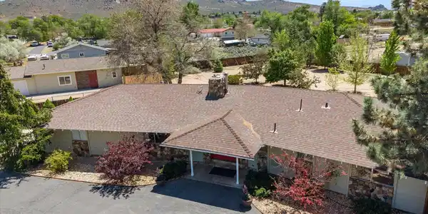 1529 Valley View Drive