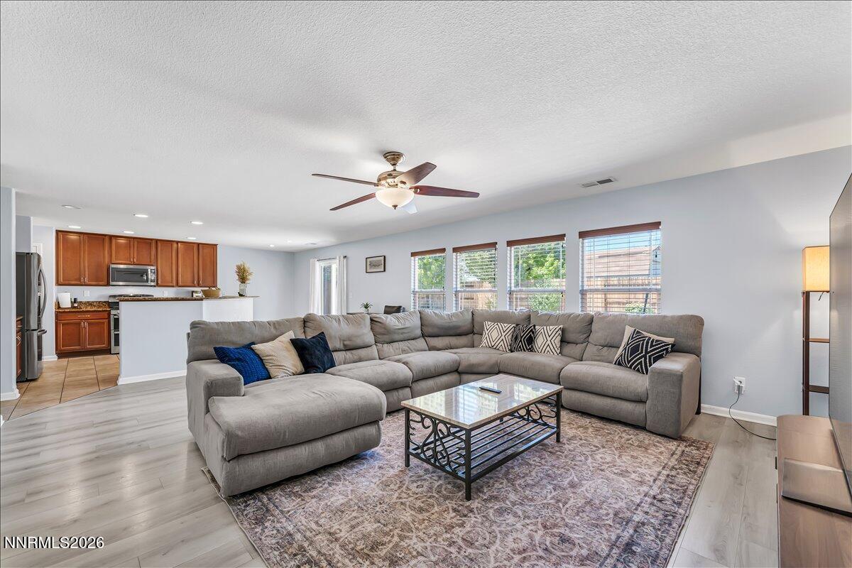 Image 2: 03-8955 Yeager St Reno NV 89506 (11 of 5