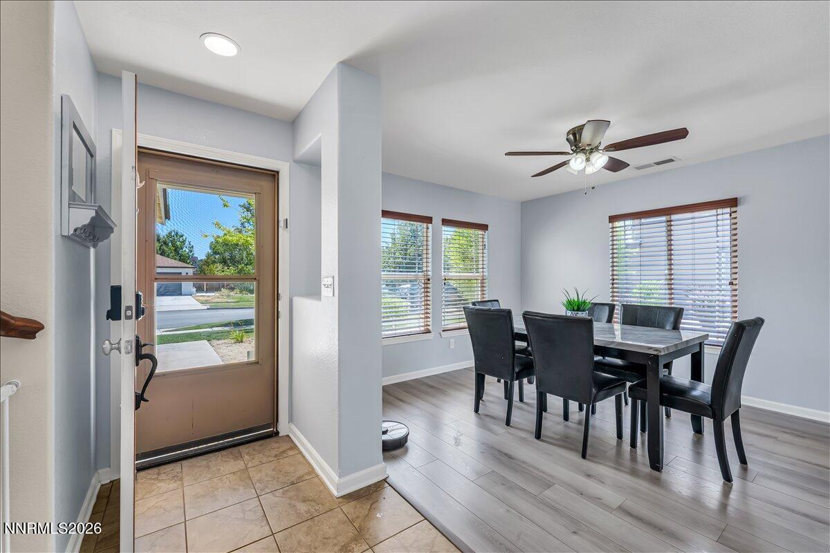 Image 4: 01-8955 Yeager St Reno NV 89506 (5 of 52