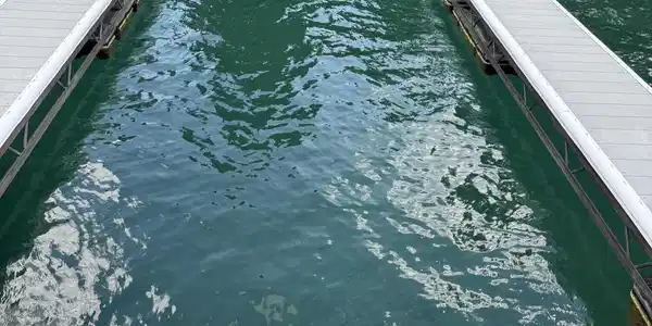Image 4: Crystal Villas Boat Slip