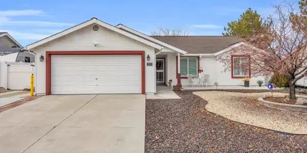 1370 White Bluffs Circle