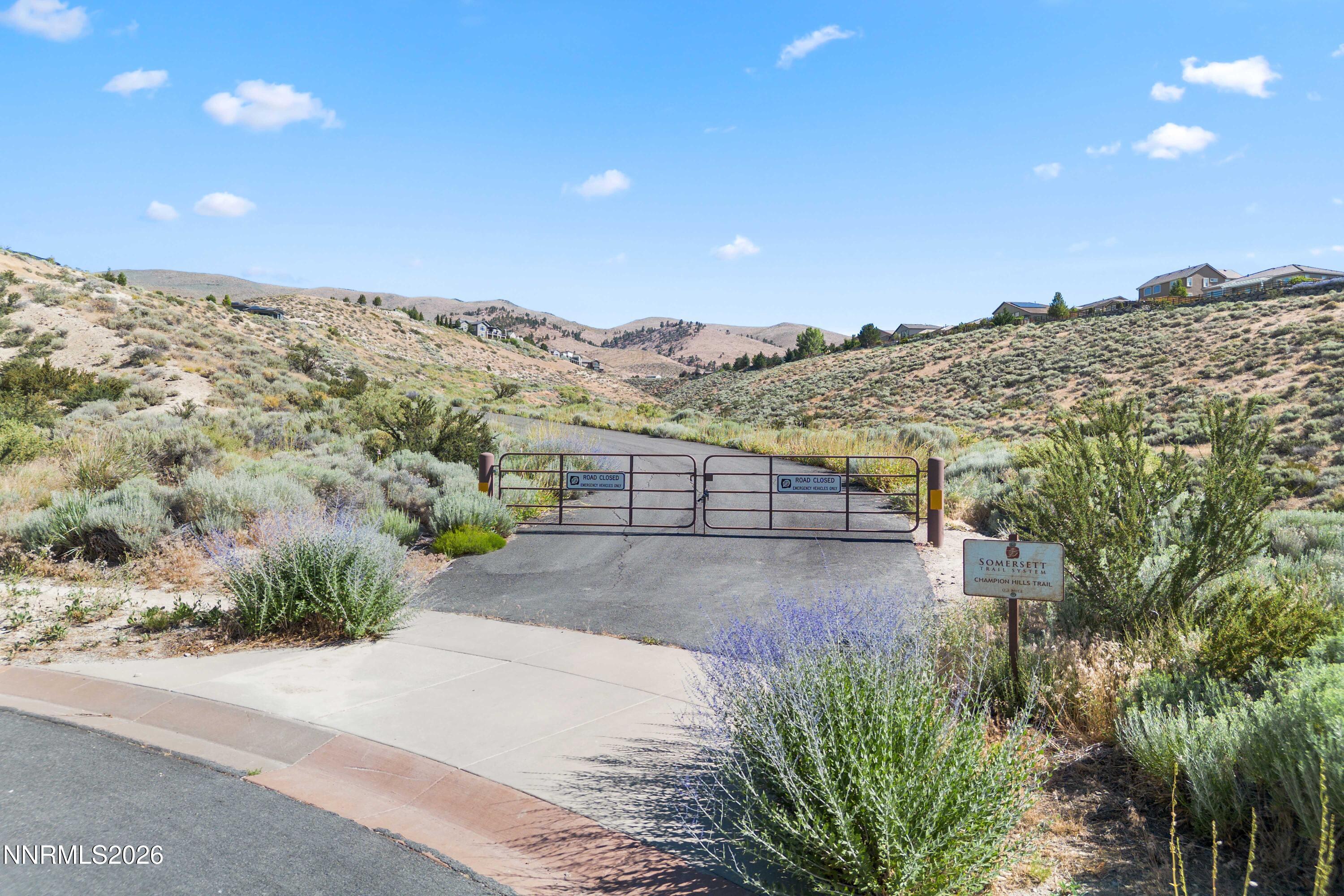 Image 2: 2295 Pepperwood Court (1 of 23)
