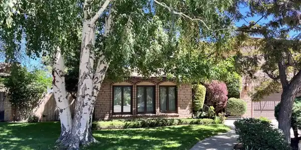 1200 Potomac Place