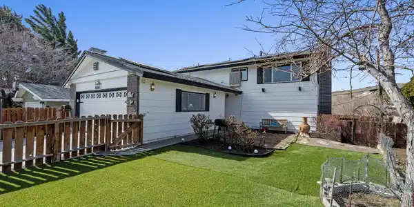 Image 2: Front of Home