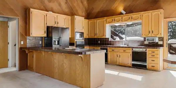 Image 2: 36-web-or-mls-353 Sherwood-24