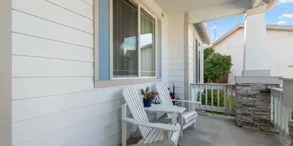 Image 2: 1093 Rolling Hills Drive (2 of 19)