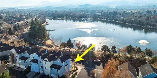 2201 Virginia Lake Way