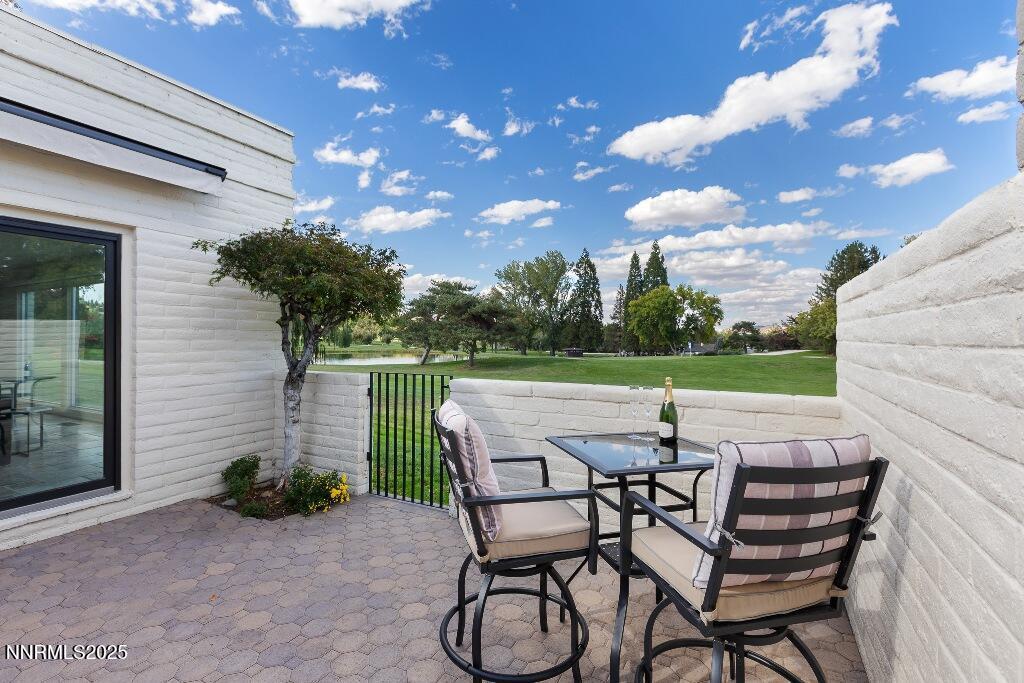 Image 4: Patio 2