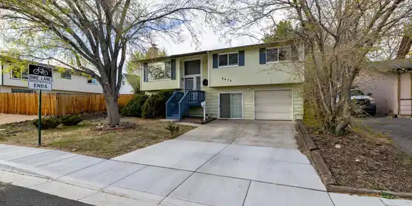 2475 Kings Row