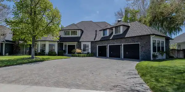 109 Augusta Court