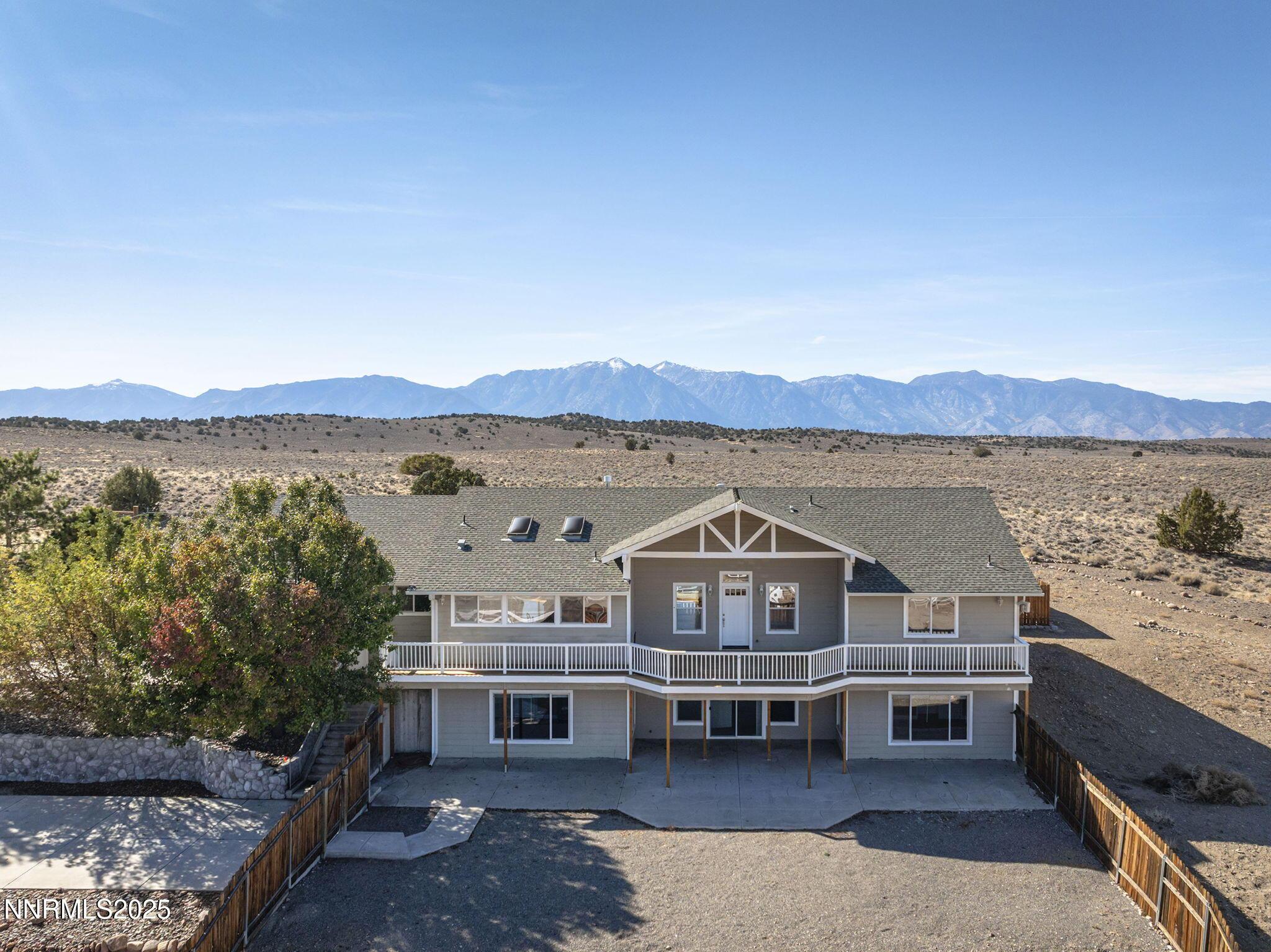 Image 1: 1-web-or-mls-DJI_0073