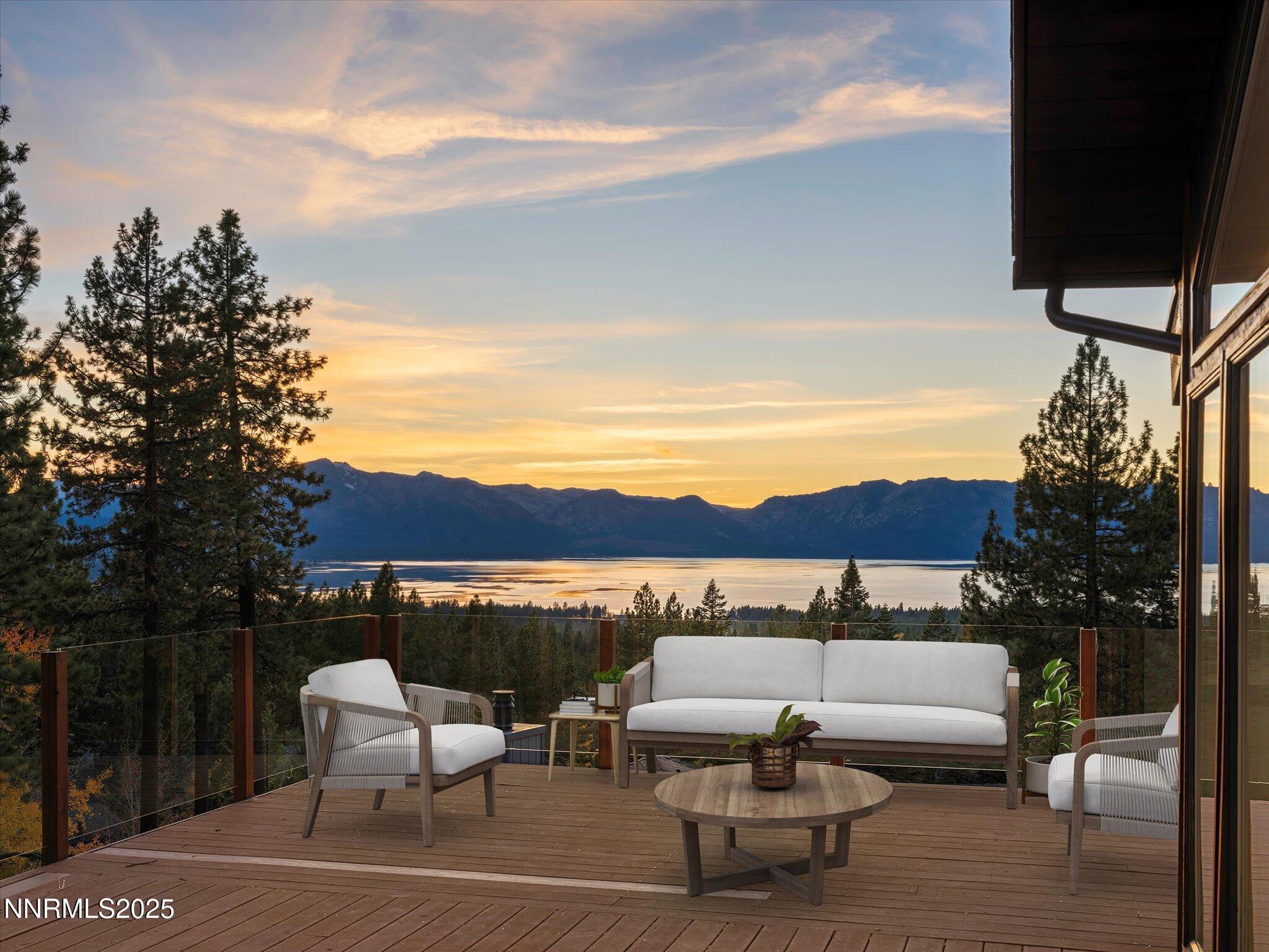 Image 1: 34-Deck Sunset View with furniture