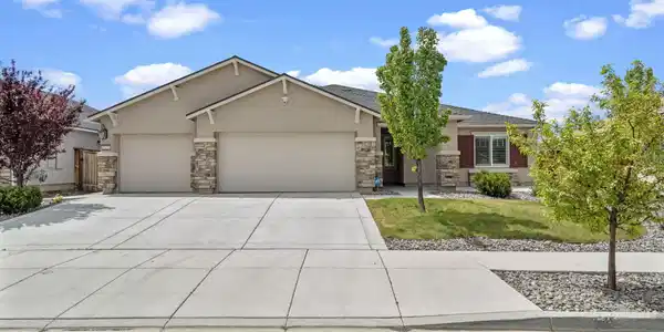 7375 Souverain Lane