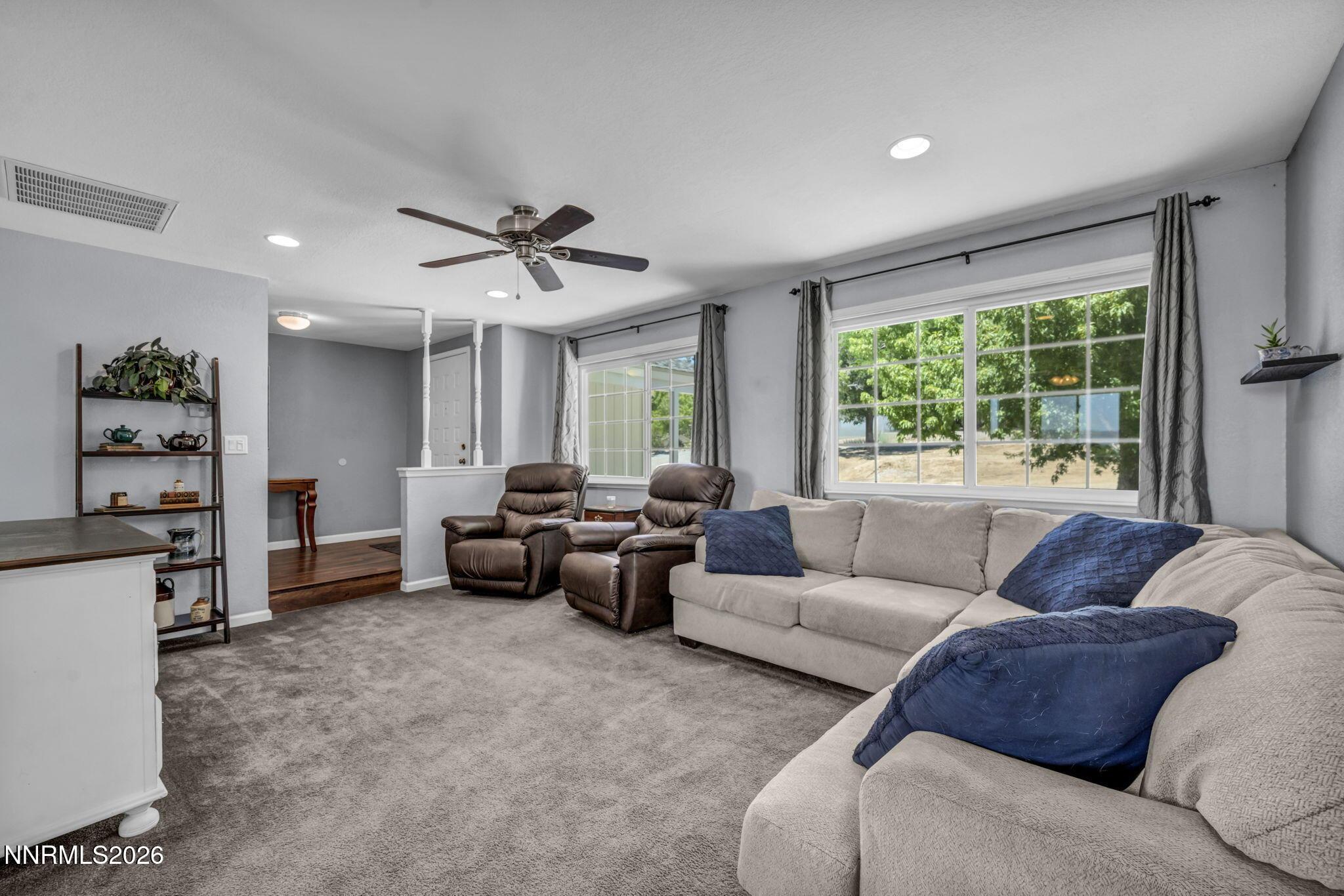 Image 3: 45-web-or-mls-10600-silver-spur-dr