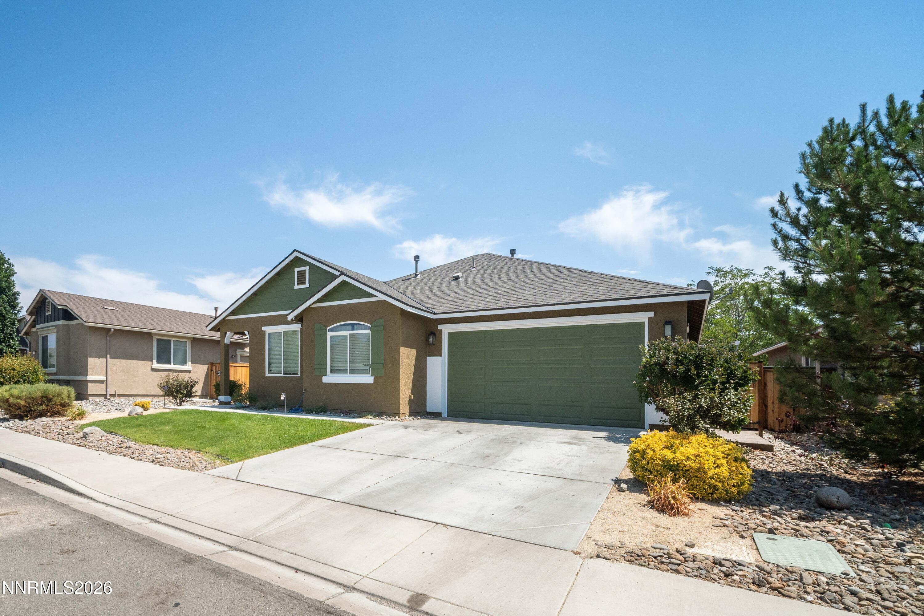 Image 3: 1135 Silver Coyote Drive (3 of 20)