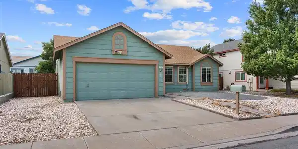 Image 2: 01-8787 Silver Shores Drive Reno NV 8950