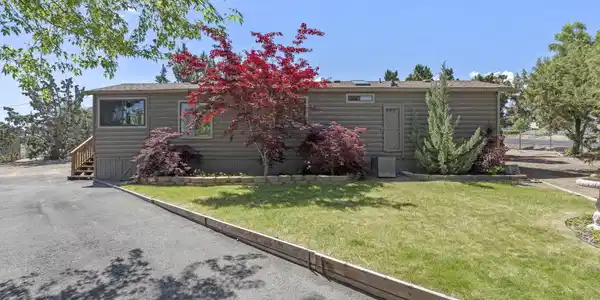 155 Lansing Drive