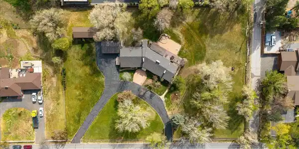 Image 3: 03-DJI_20260409100434_0018_D