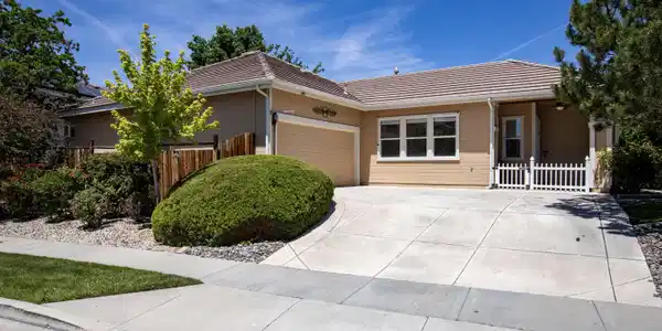 7405 Lorna Lane