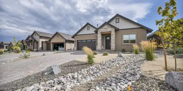 Image 2: 6-web-or-mls-3326-cambria-lp
