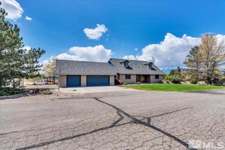 1805 Camas Court