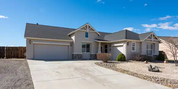 107 Creekside Drive