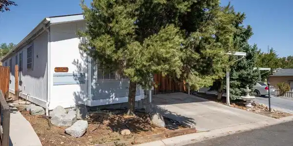 Image 3: 03-2151 Barberry Wy Reno (3 of 30)