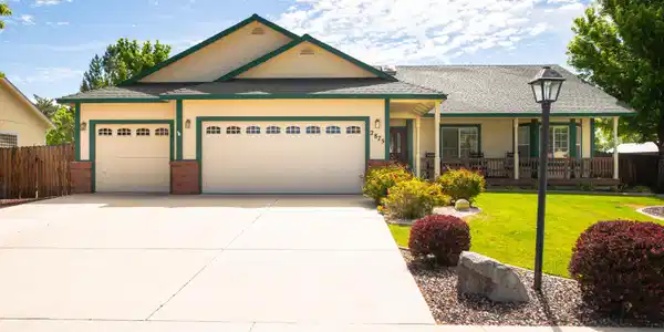 2875 Hot Springs Road