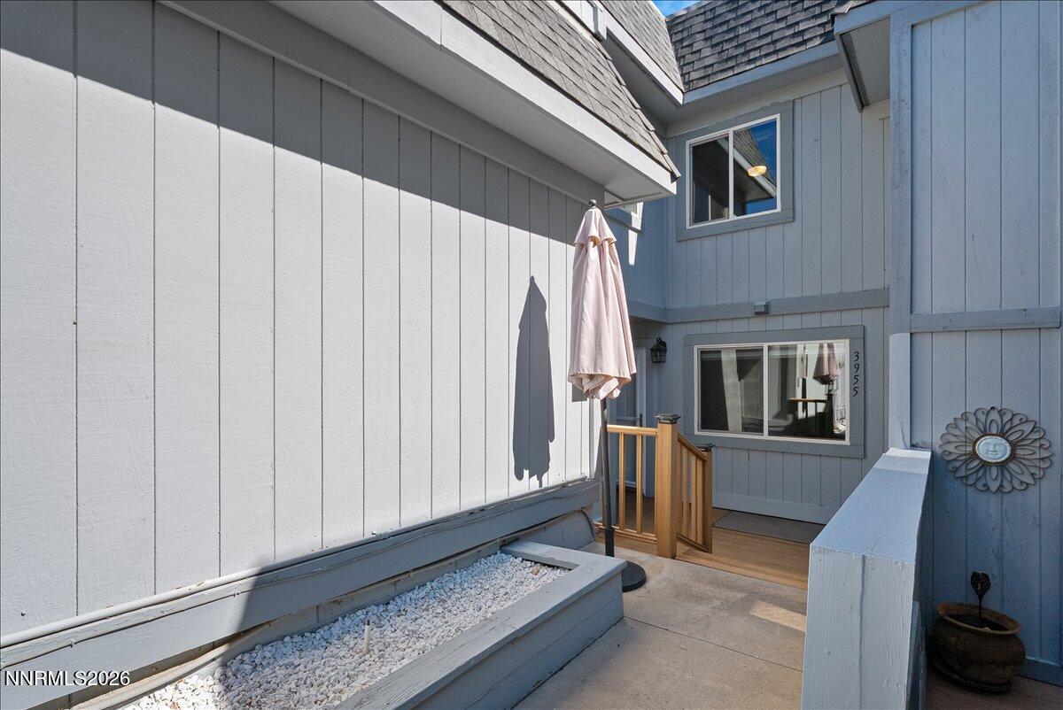Image 2: 04-3955 Kings Row Reno NV 89503 (4 of 36