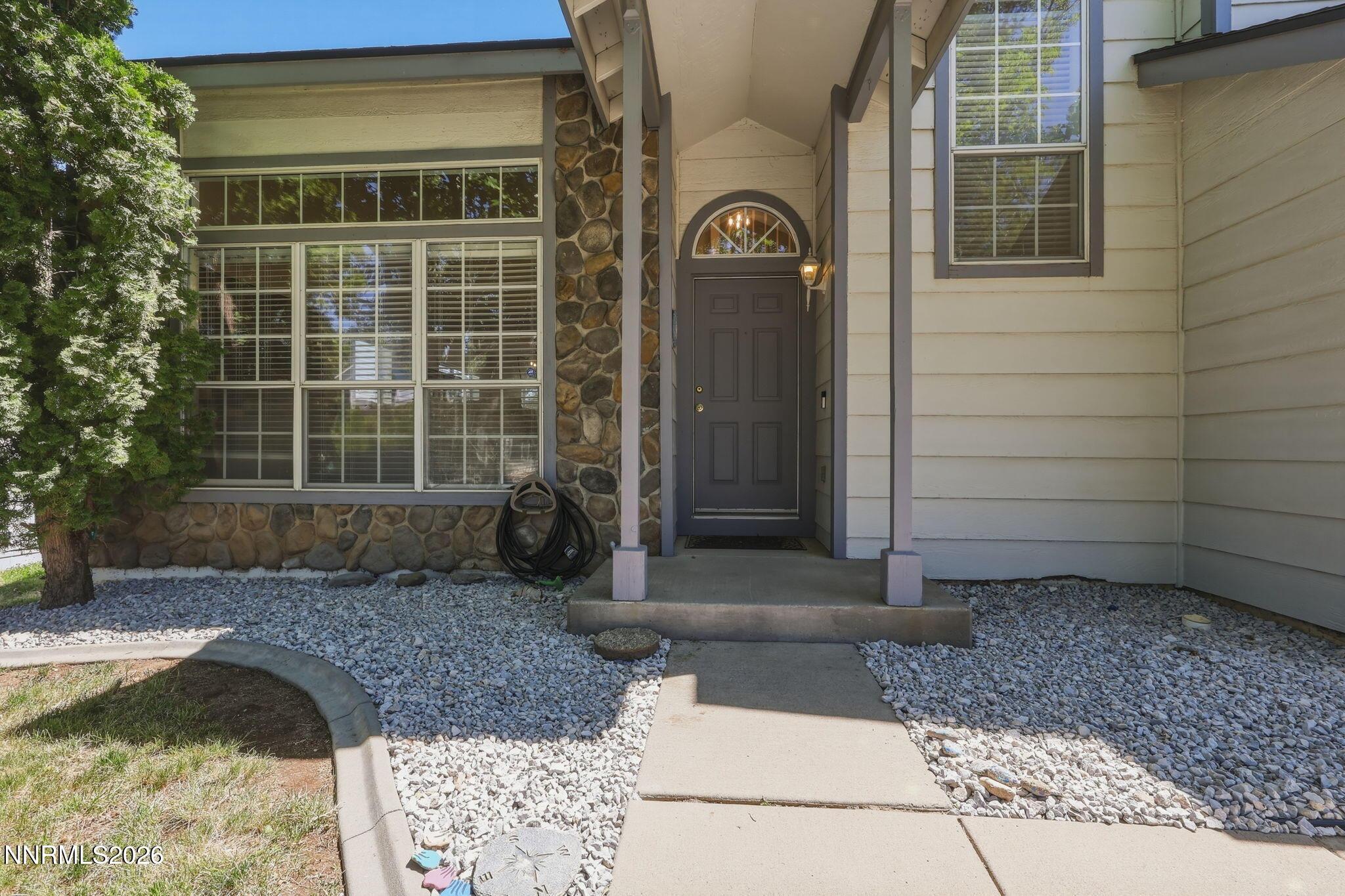 Image 3: 4-web-or-mls-IMG_2295